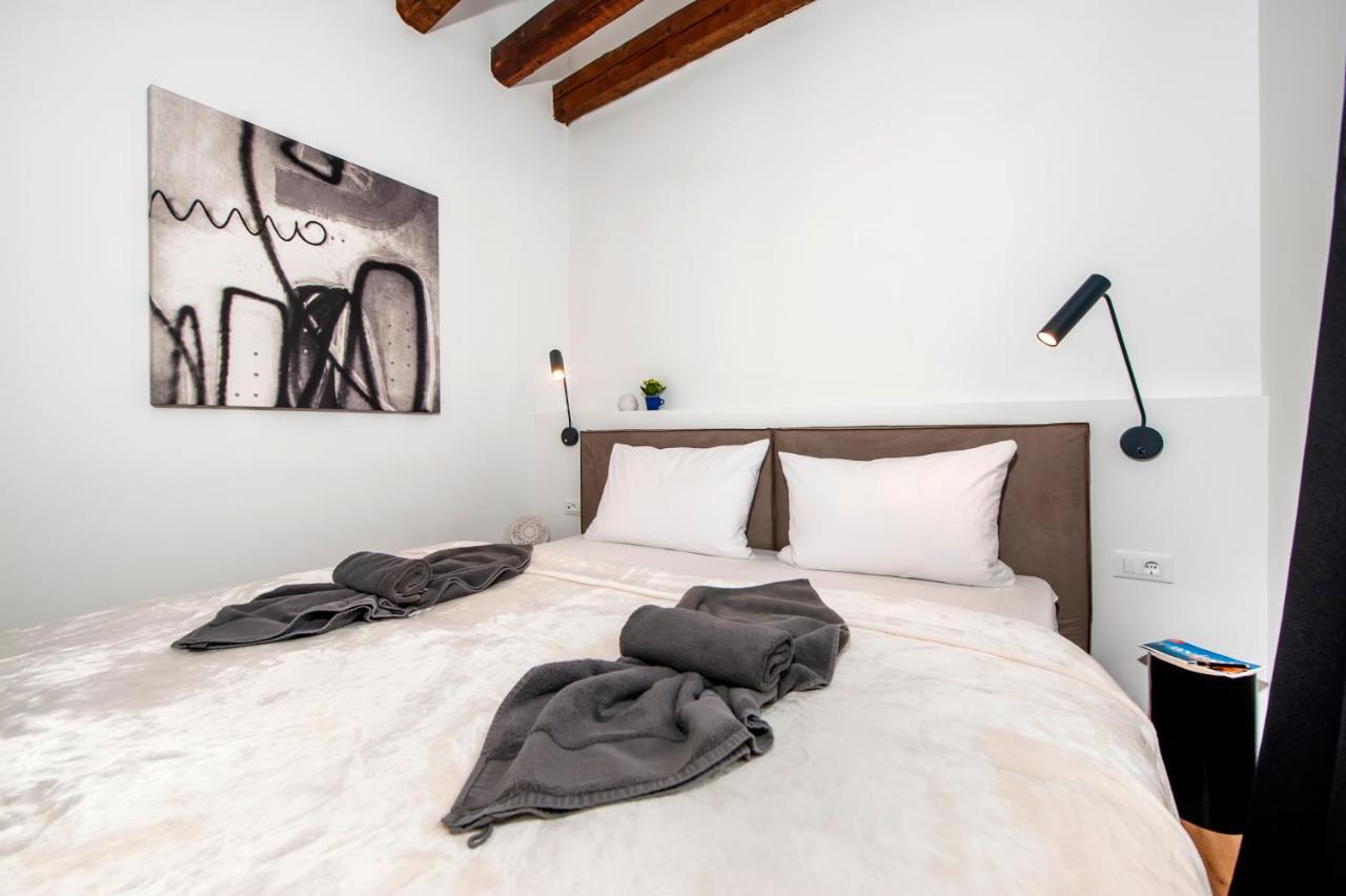 Ferienwohnung Settimo Cielo Rovinj Exterior foto